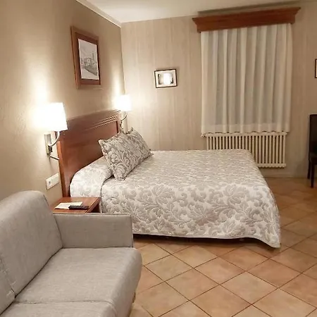 Hotel-restaurante La Quadra 3* Maçanet de Cabrenys