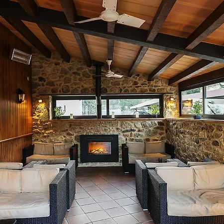 Hotel-restaurante La Quadra Hotel Maçanet de Cabrenys